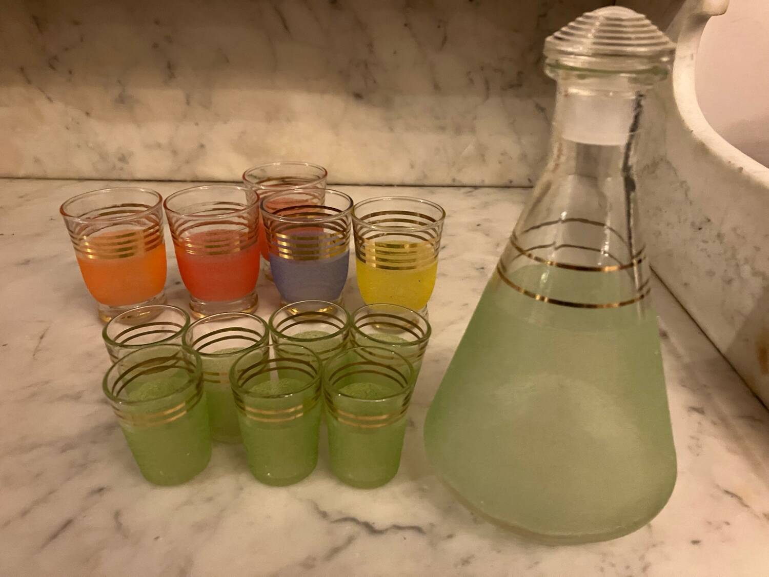 Old carafe + glasses service