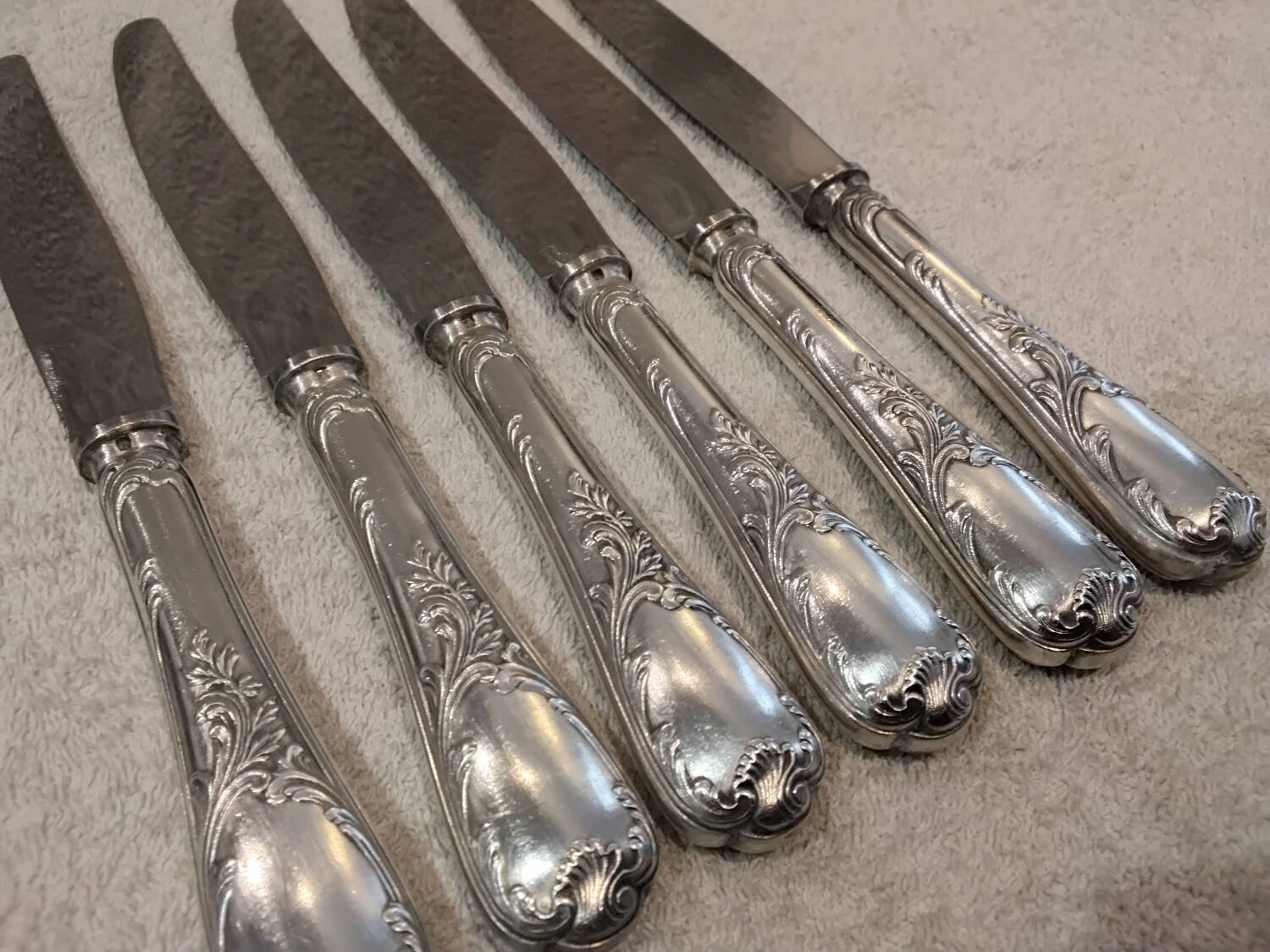 6 silver-plated metal table knives Christofle Marly 4 sharp blades