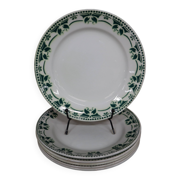 6 assiettes plates en faïence blanc et vert Saint Amand Terre de Fer