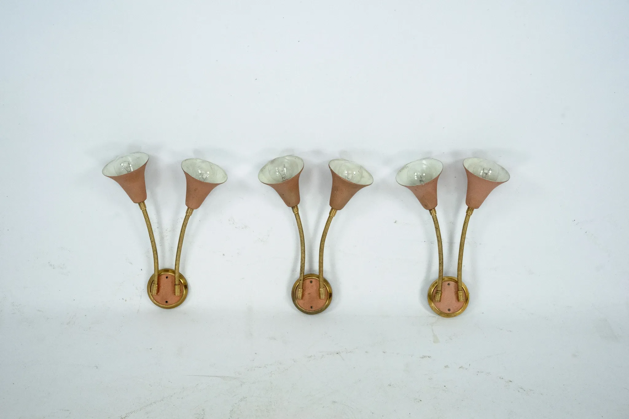 Mid-Century, Set of three sconces in Arredoluce manner. Italy 1950s
