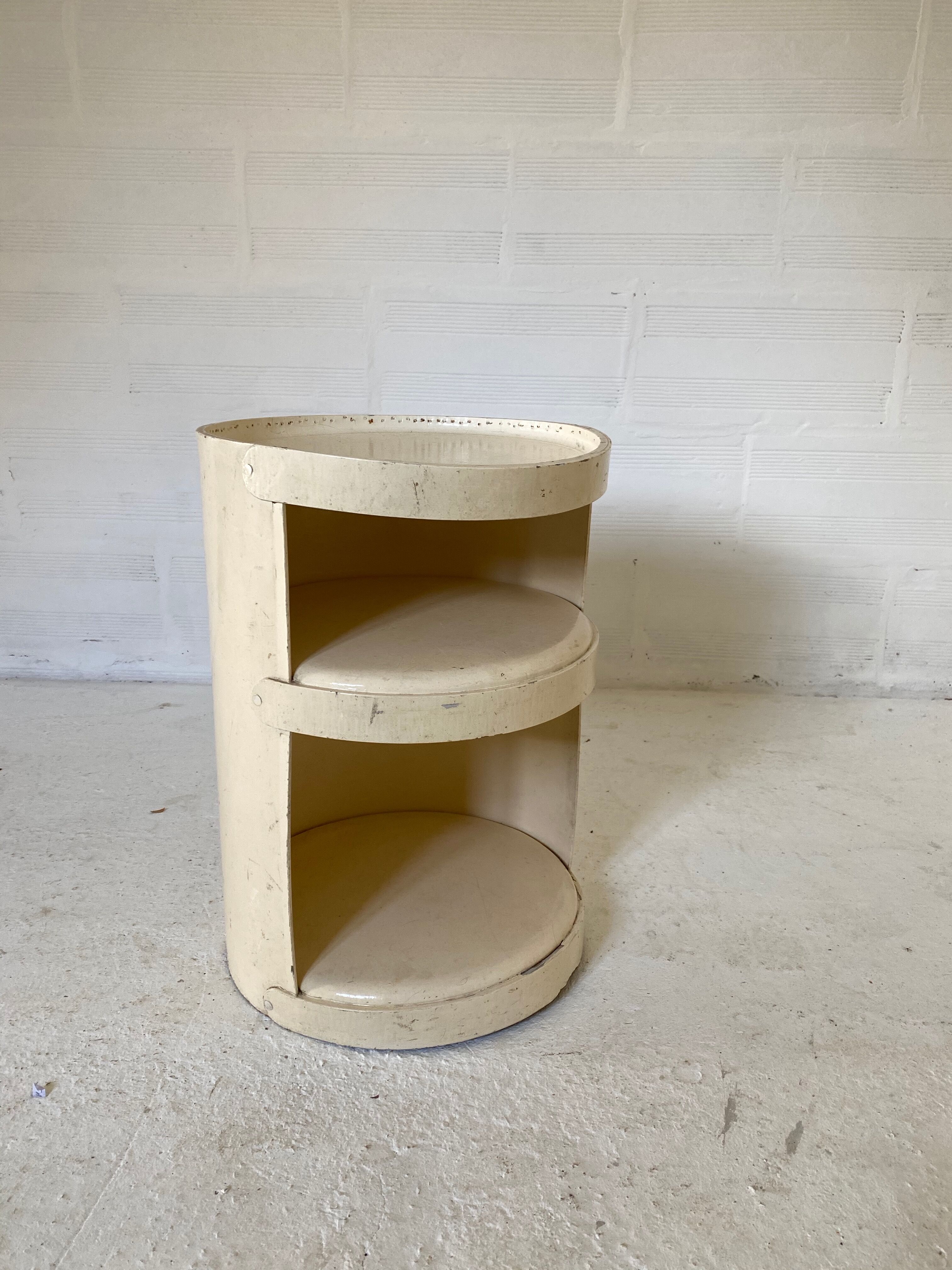 White thick lasked cardboard shelf, Jean-Louis AVRIL - 1960