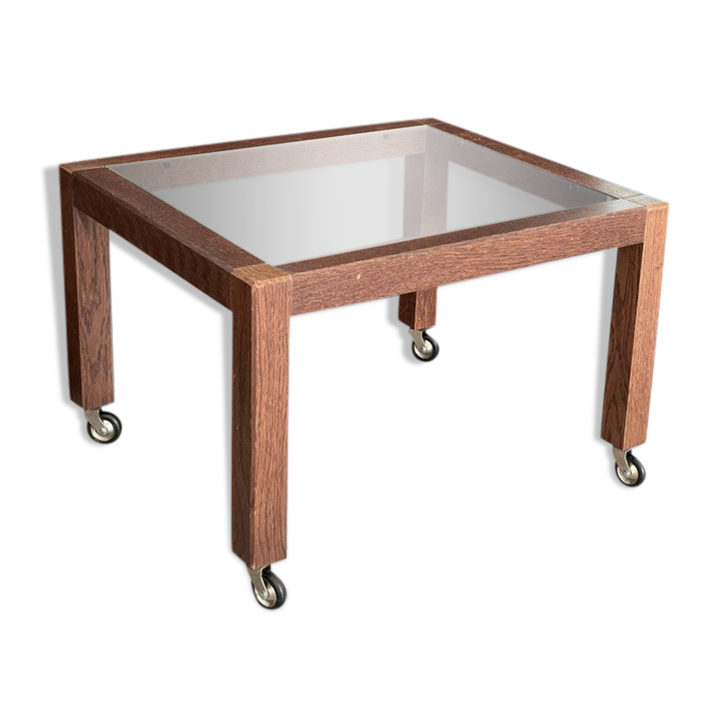Coffee table on casters