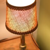 Lampe montée sur un bougeoir en laiton