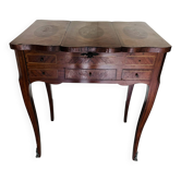 coiffeuse (ou table d'accouchée / poudreuse) de style Louis XV.