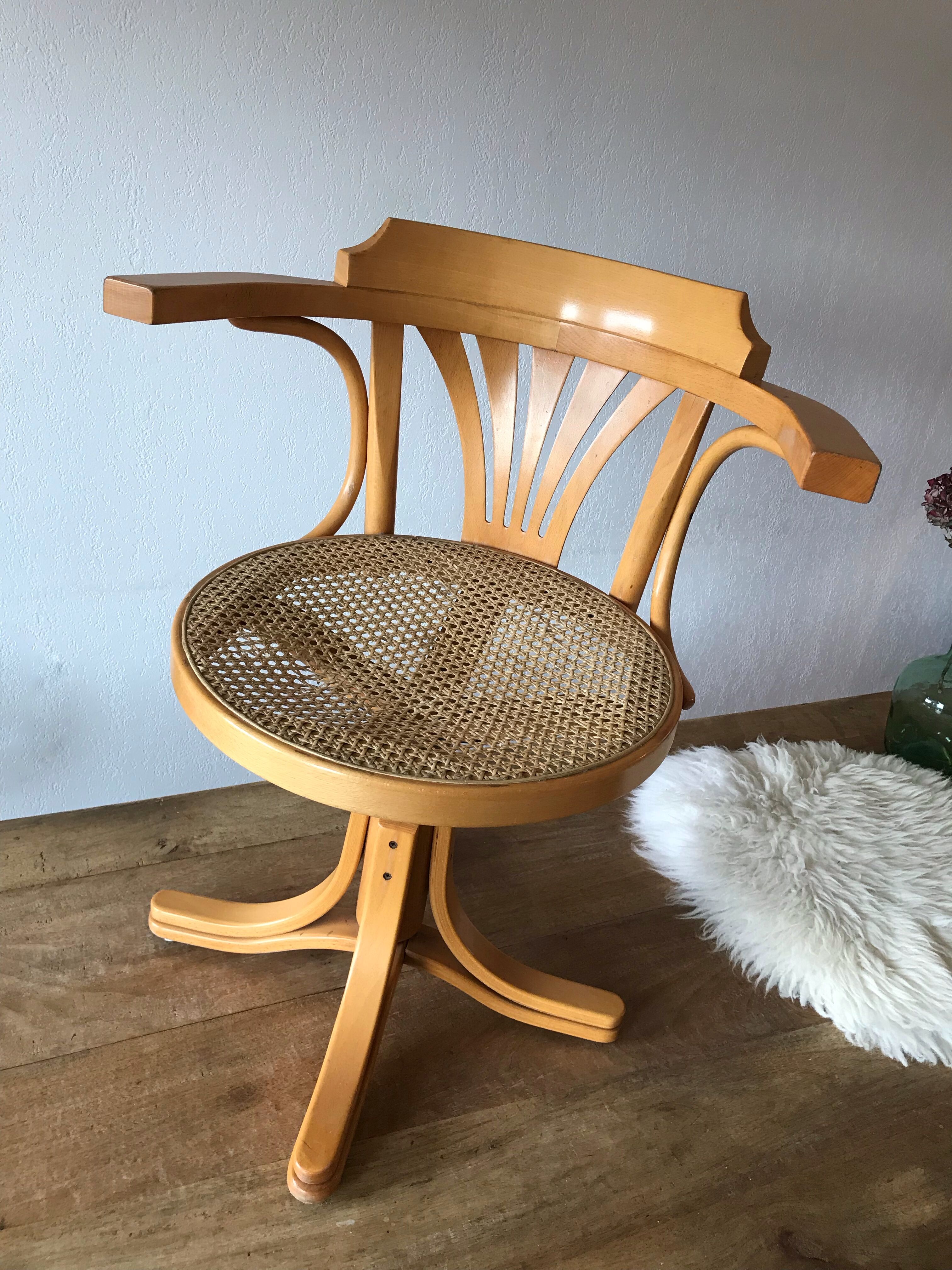 American Office Chair