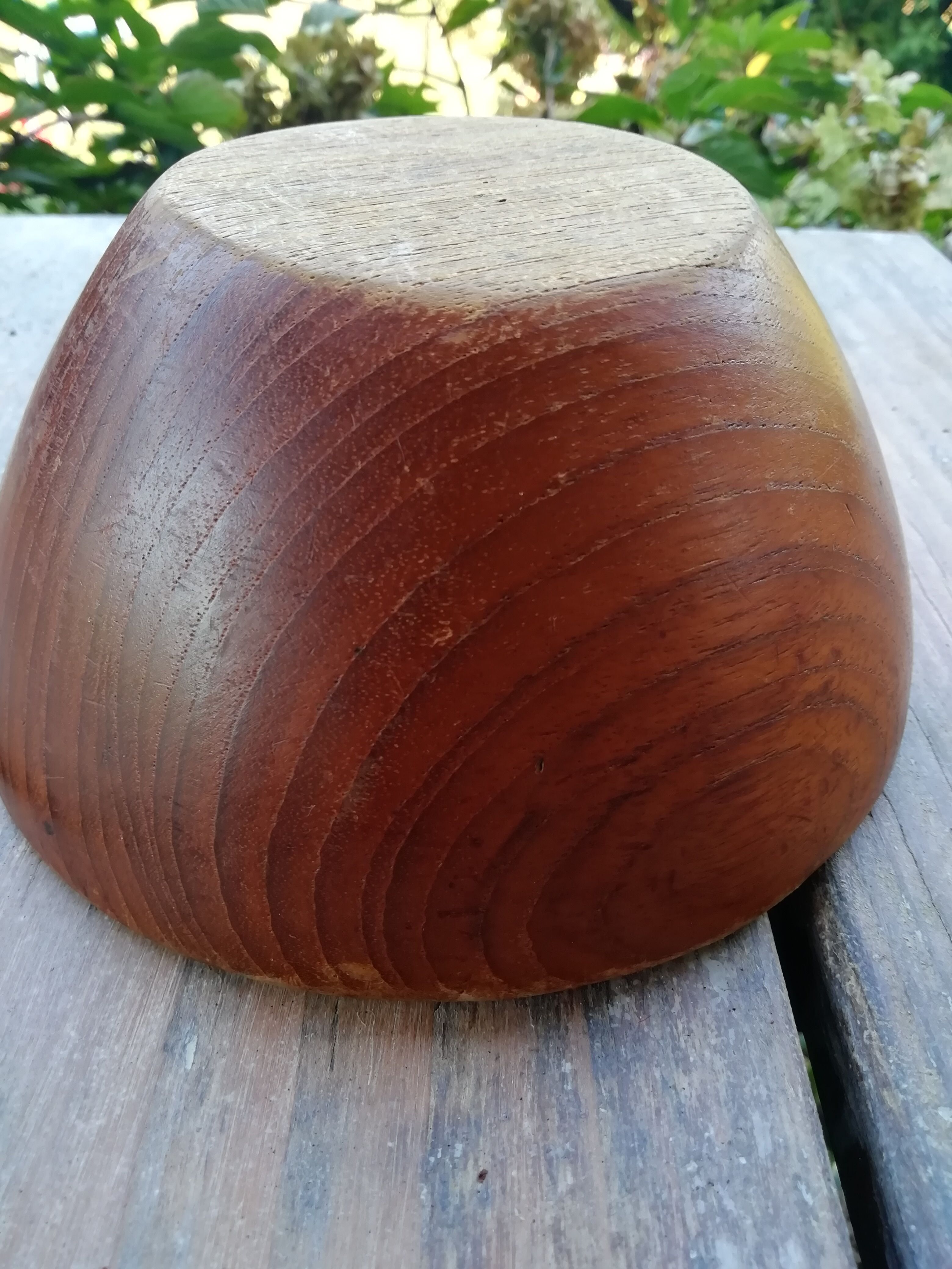 Teak cup bowl