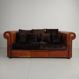 Canapé 2,5 places de luxe en peau de mouton faite à la main – par Lounge Atelier