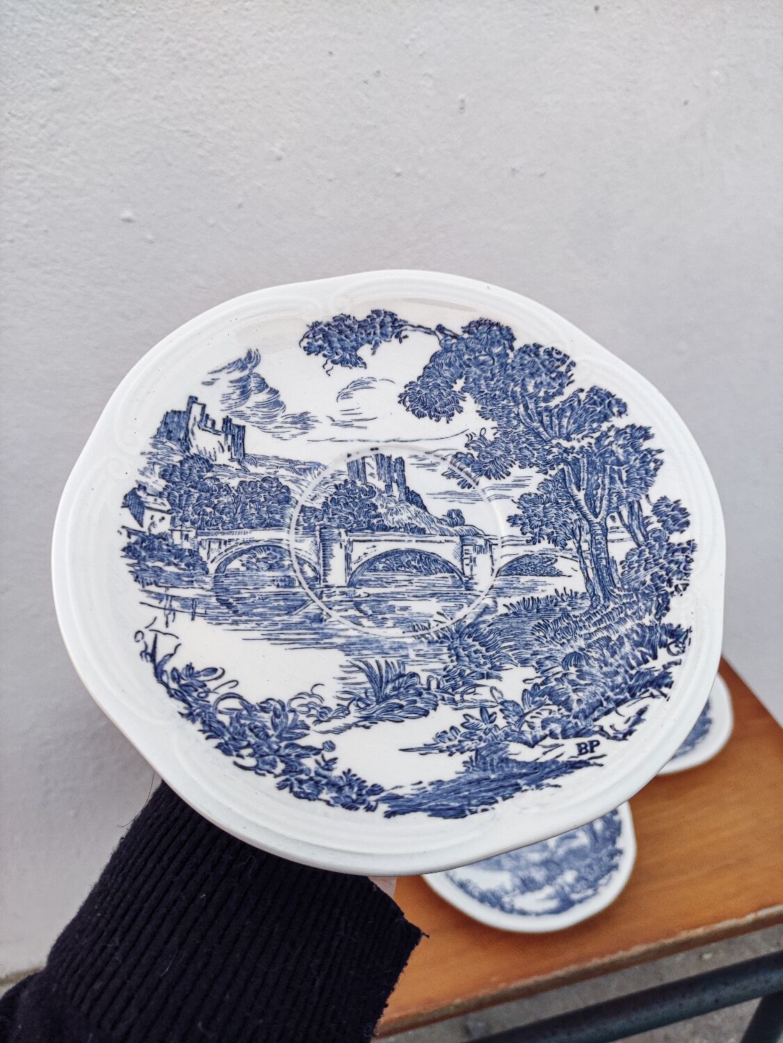 Set of 5 Gien dessert plates