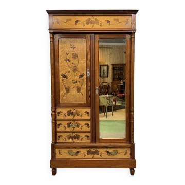Armoire art nouveau début XXème en pitch et pin et loupe d'érable moucheté