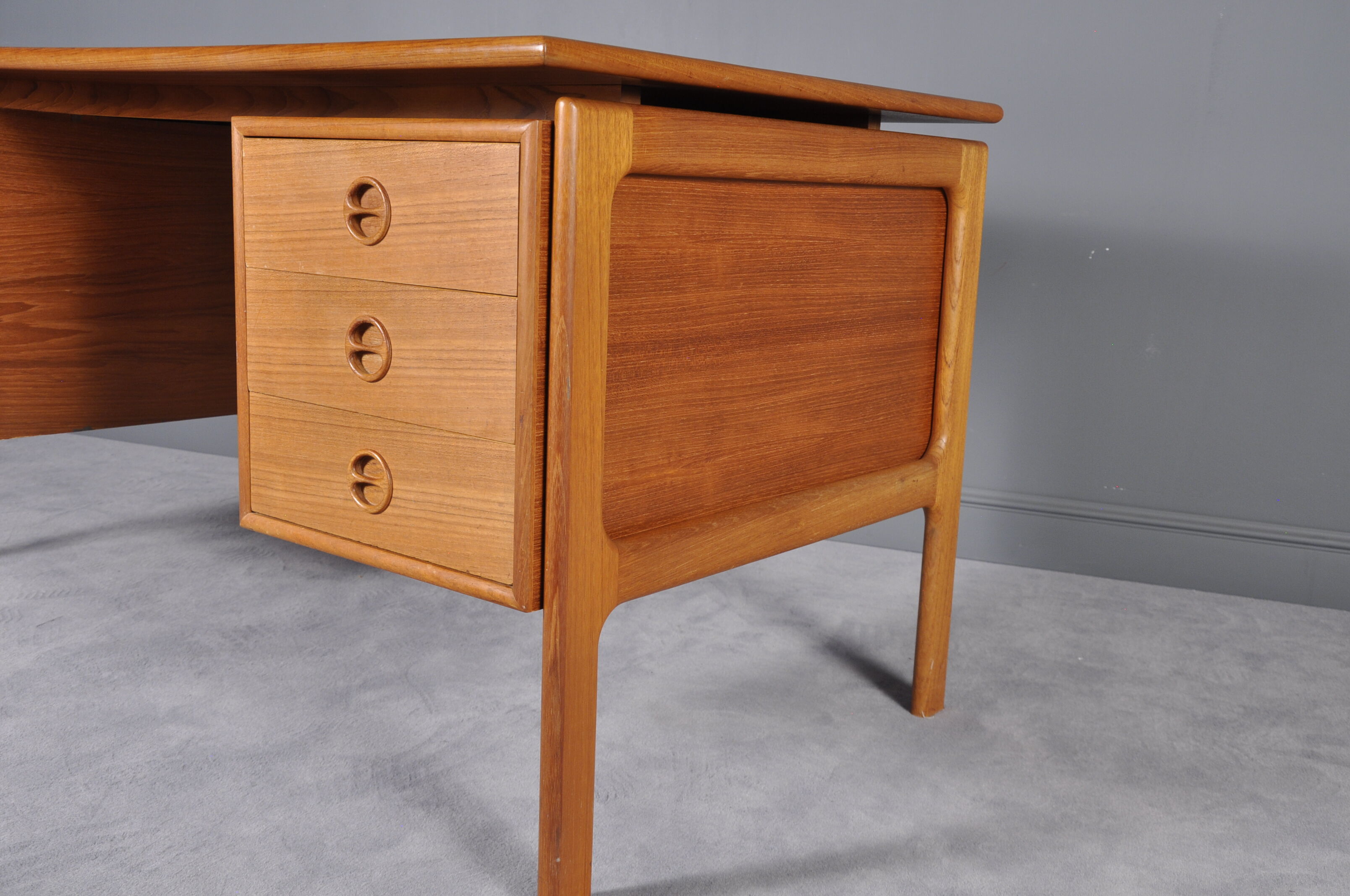 Danish desk by Arne Vodder for GV furniture, 1960