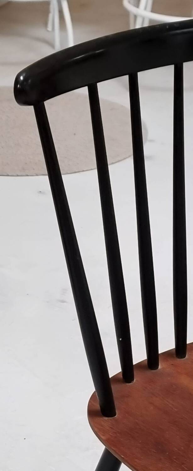 Chaises du milieu du siècle