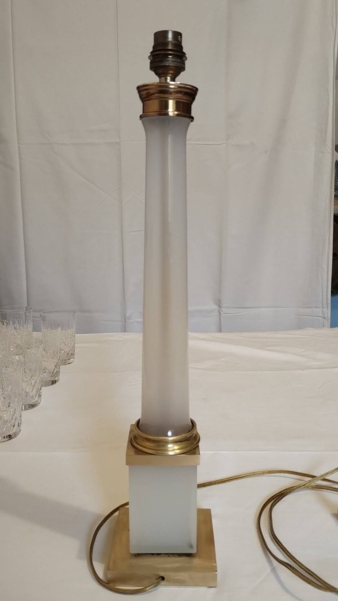 Desk or table lamp