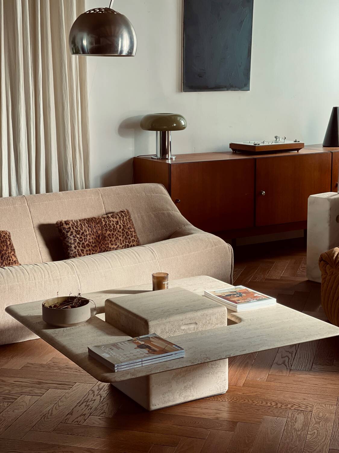 Vintage 1980s Italian travertine coffee table from Florence.