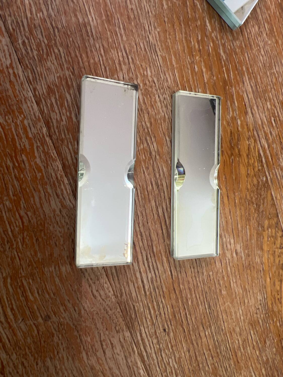 Mirror knife holders