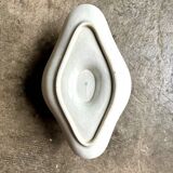 Saucière en terre de fer bleue et blanche