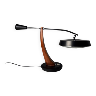 Fase Péndulo desk lamp by Luis Pérez de la Oliva & Pedro Martín García 70's