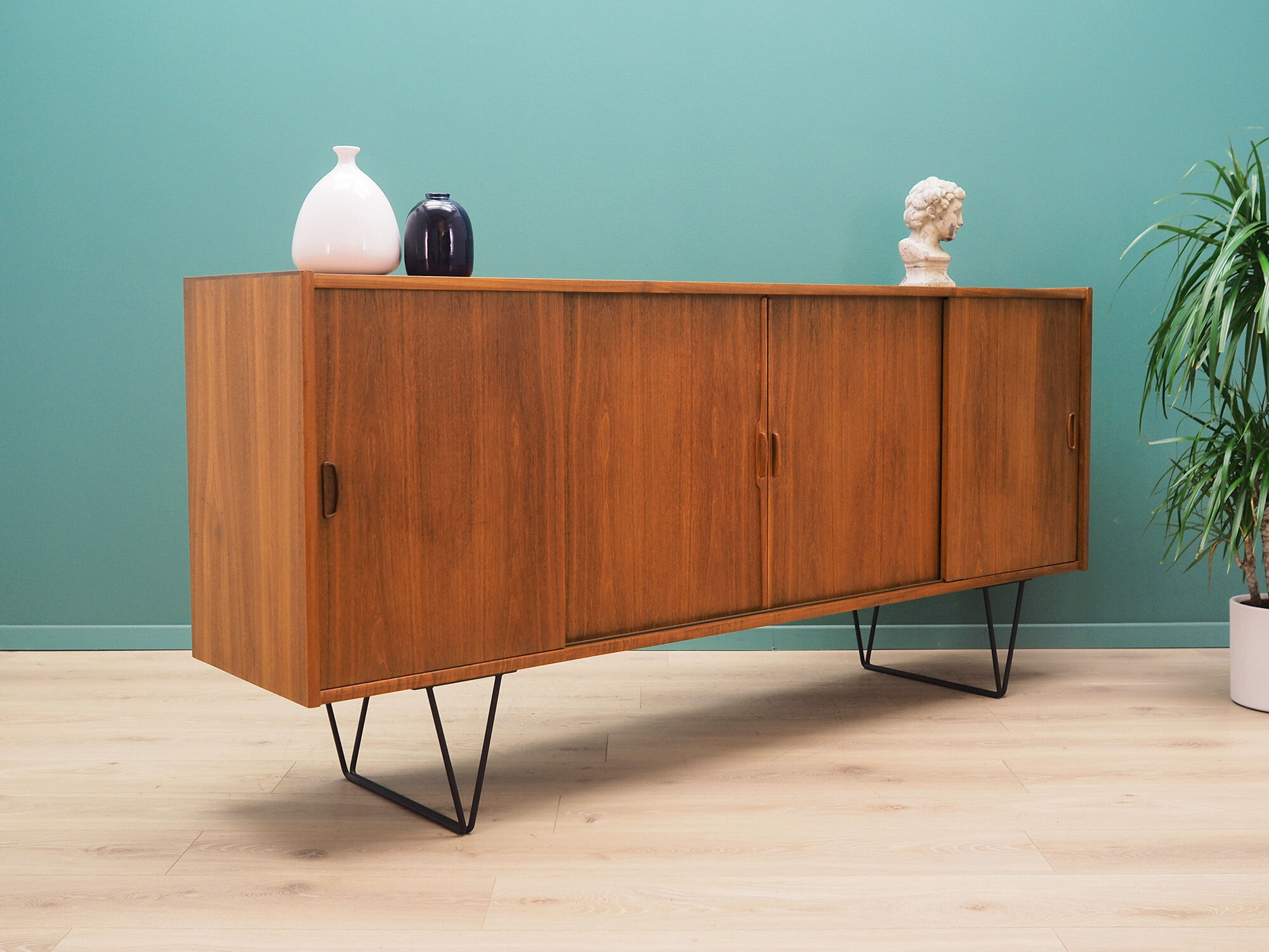 Sideboard teak, Danish design, 70's