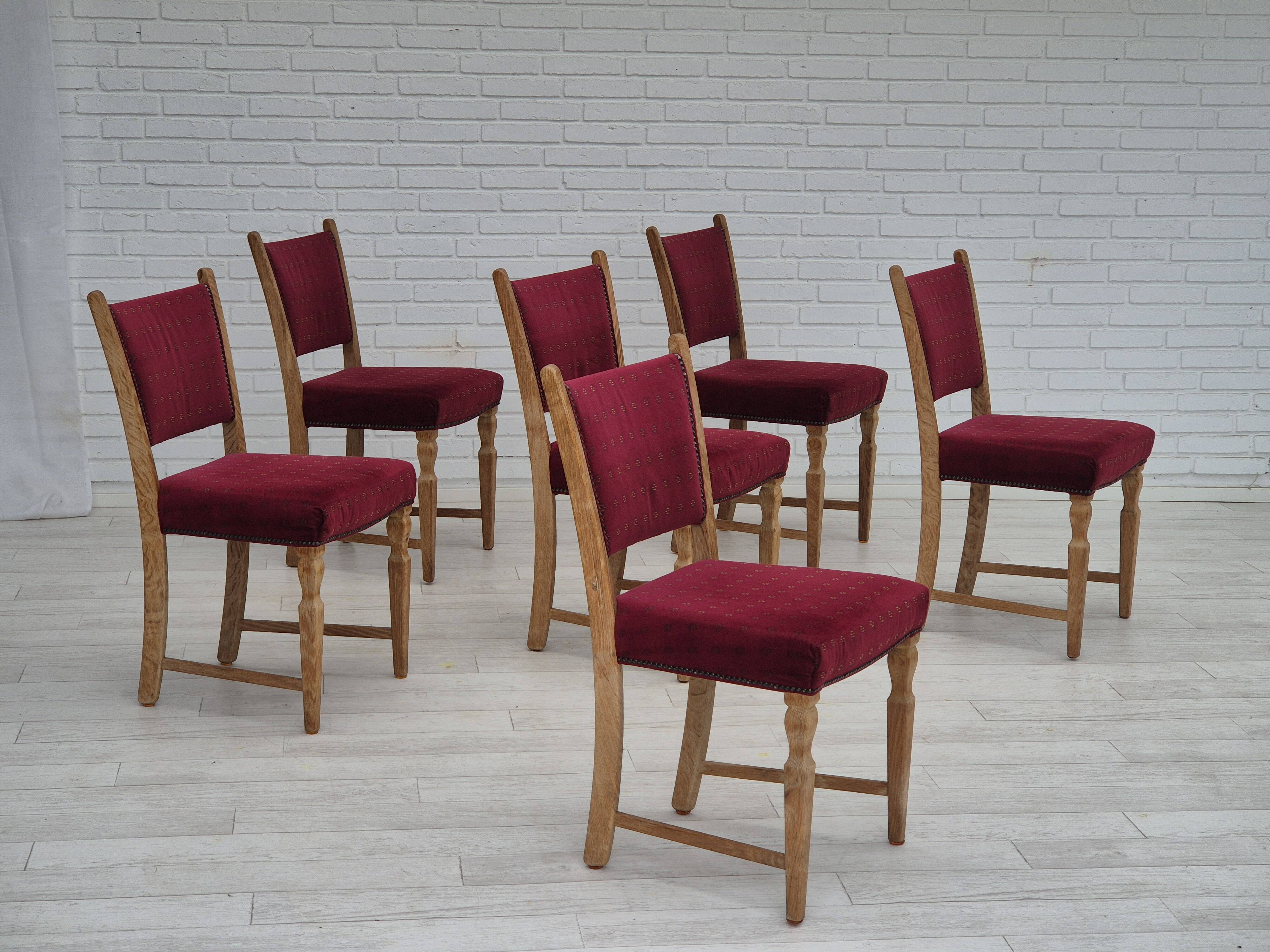 1970s, set of 6 Danish dinning chairs, very good condition, oak wood.