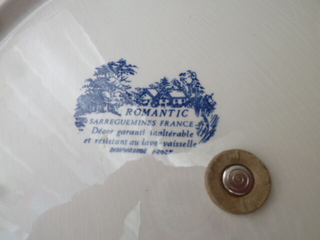 Cheese platter in faience of Sarreguemines Romantic model