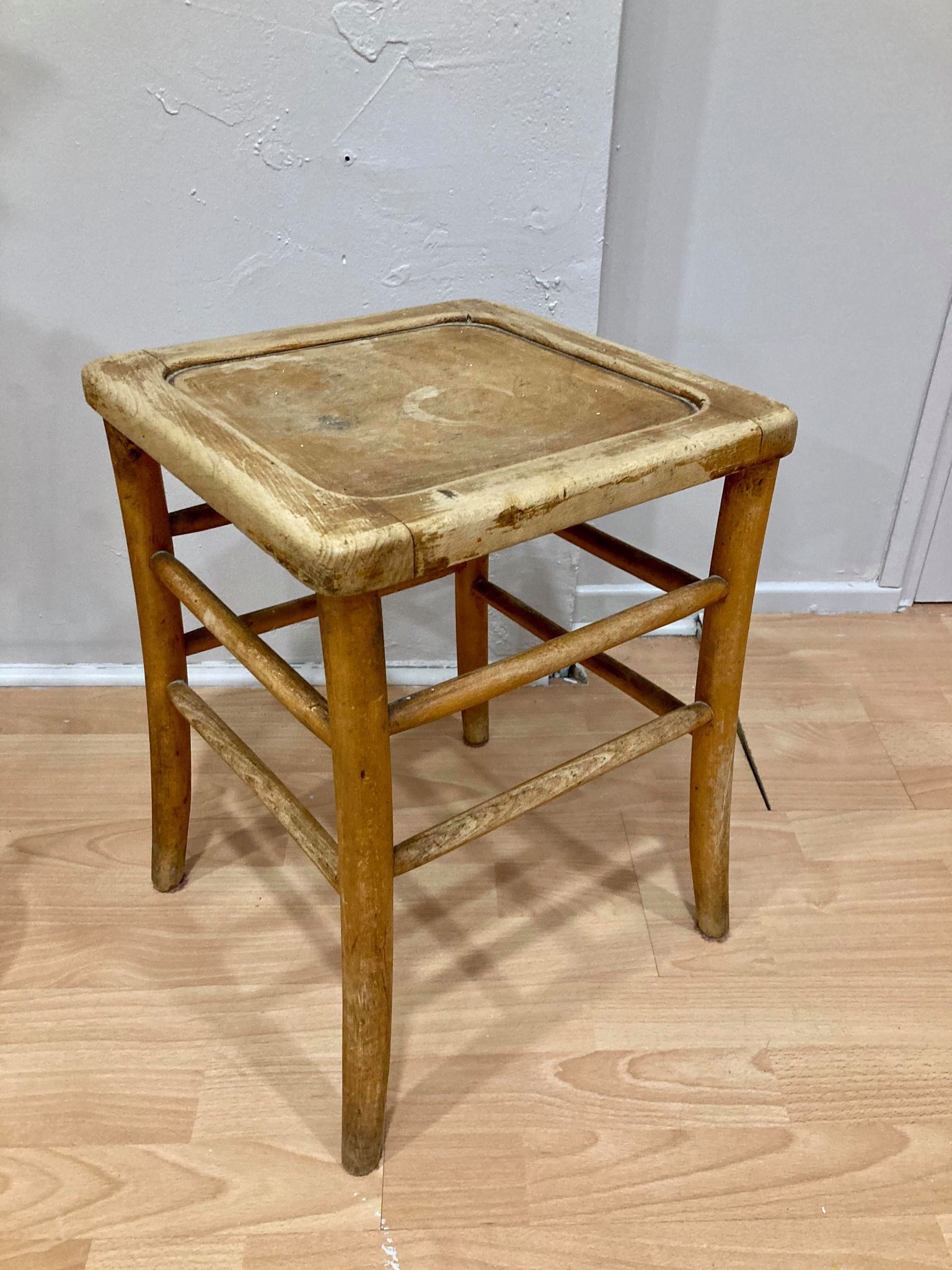 Tabouret Luterma