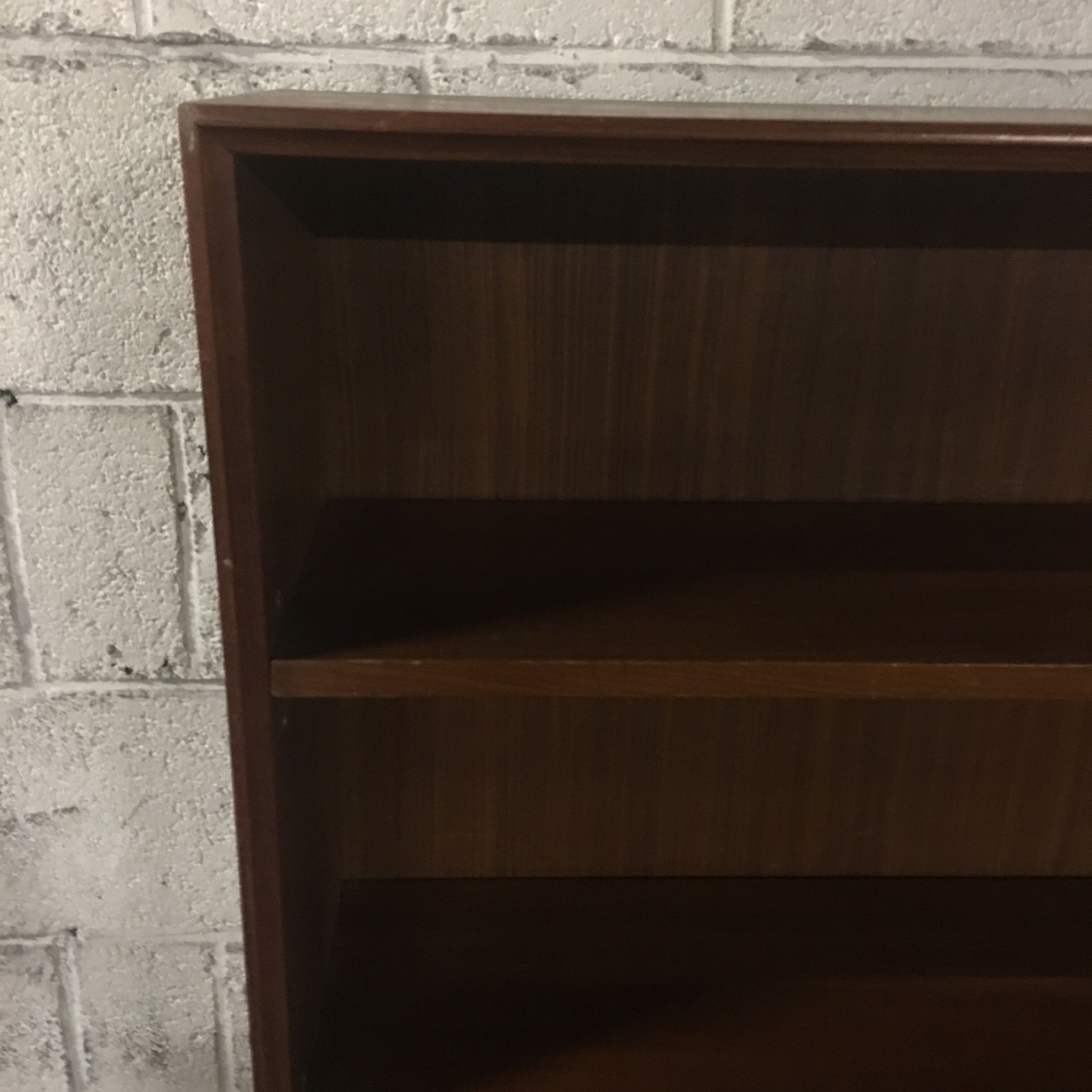 Library Scandinavian bibus