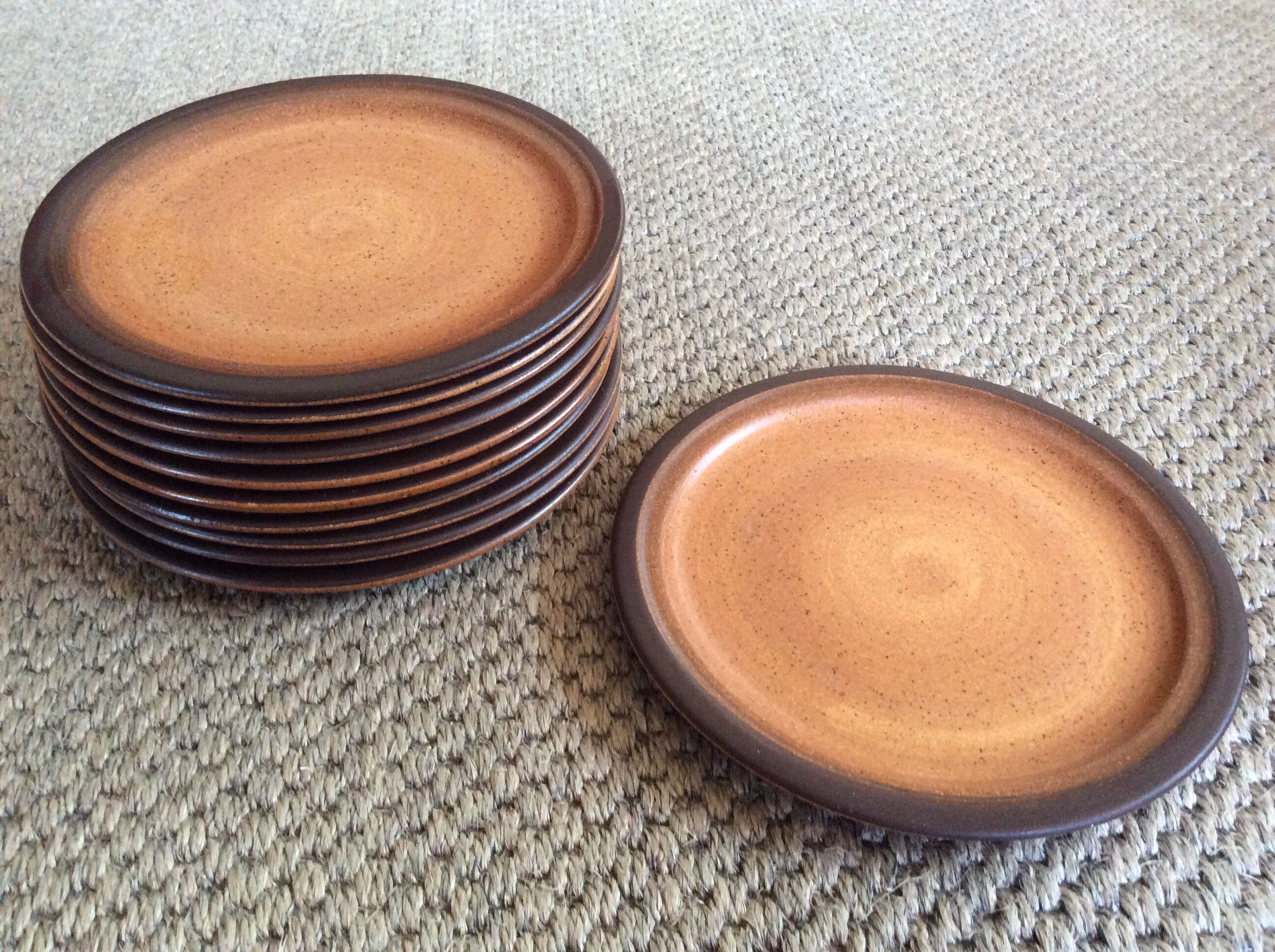 Série de 11 assiettes à dessert
