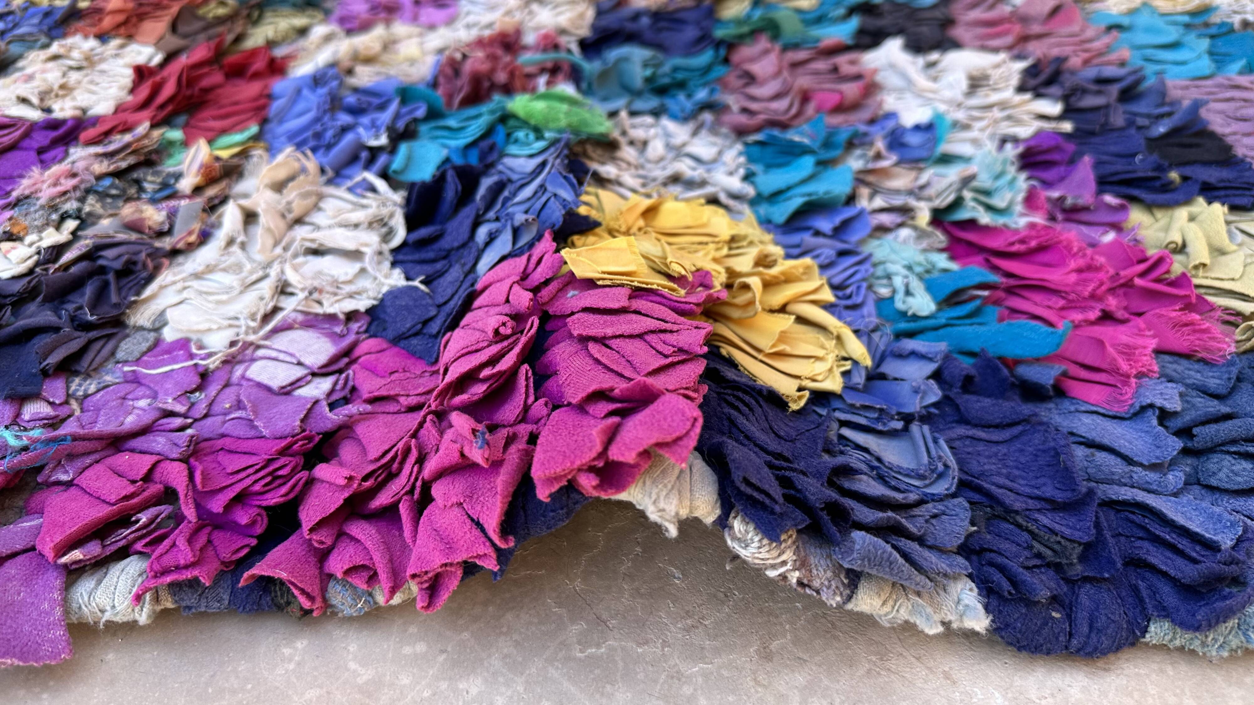Colorful Boucherouite Moroccan rug - 141 x 254 cm