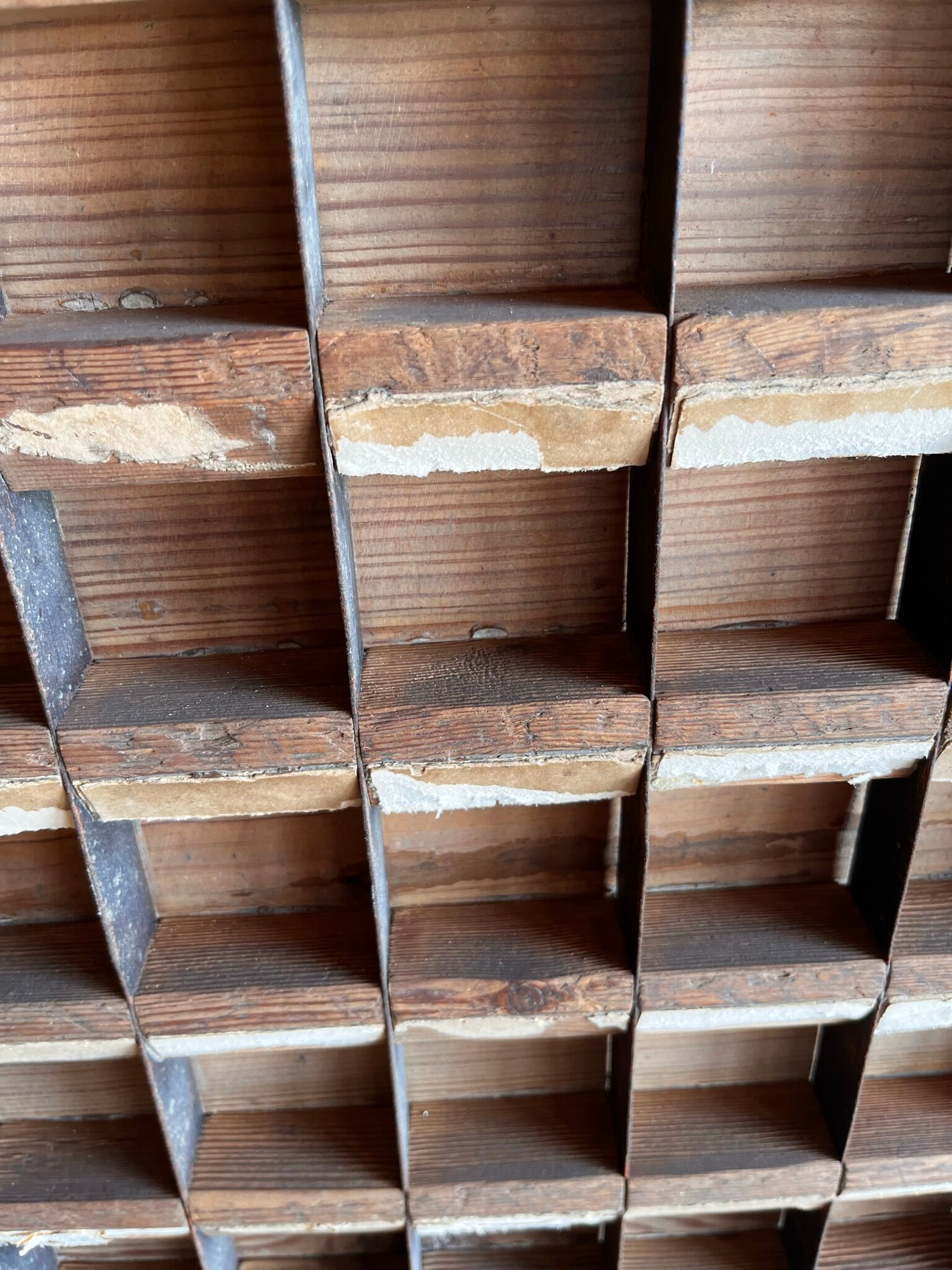 Metal and wood printing locker