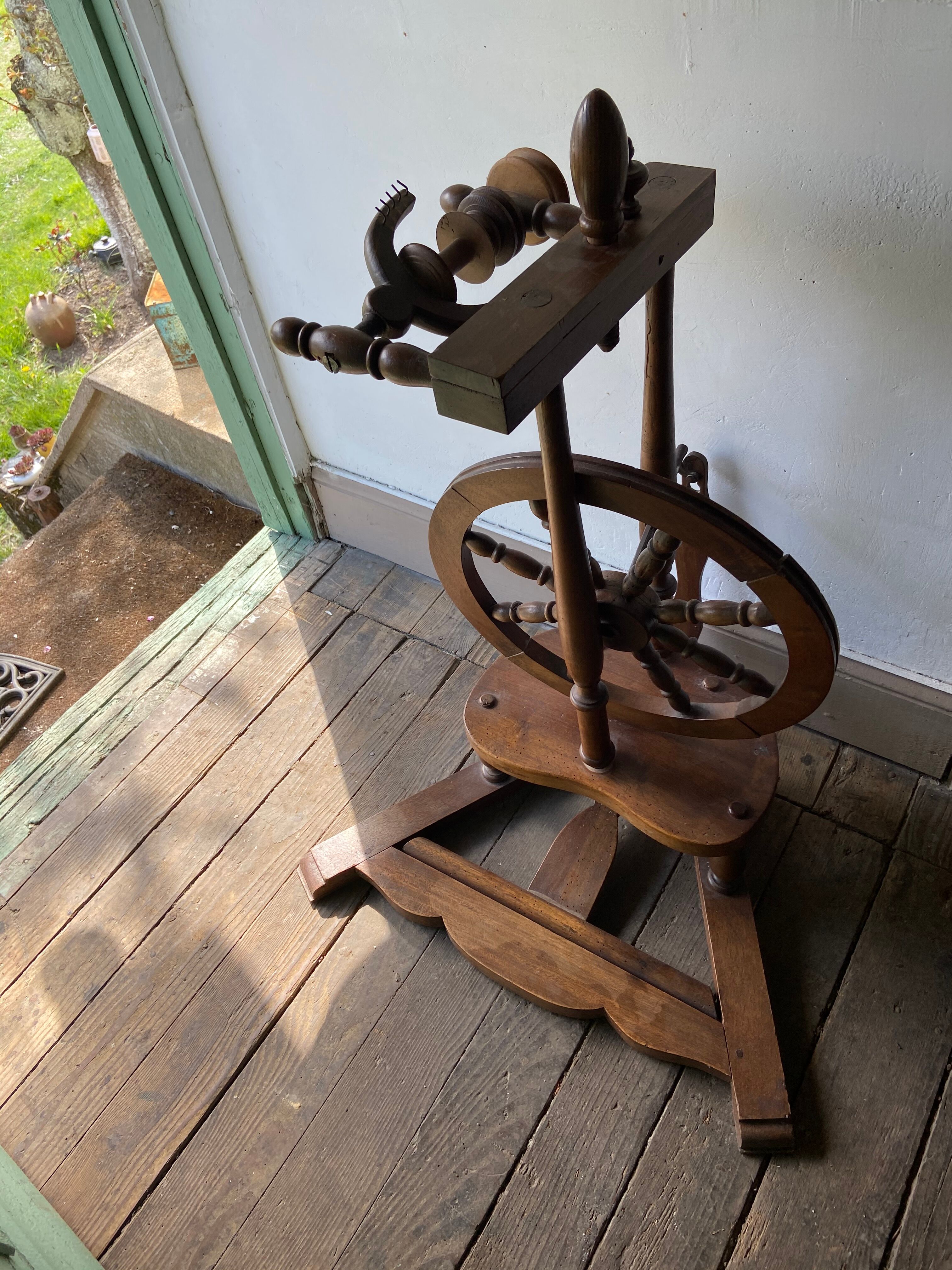 Wooden spinning wheel