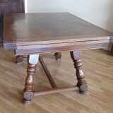 Oak extension table