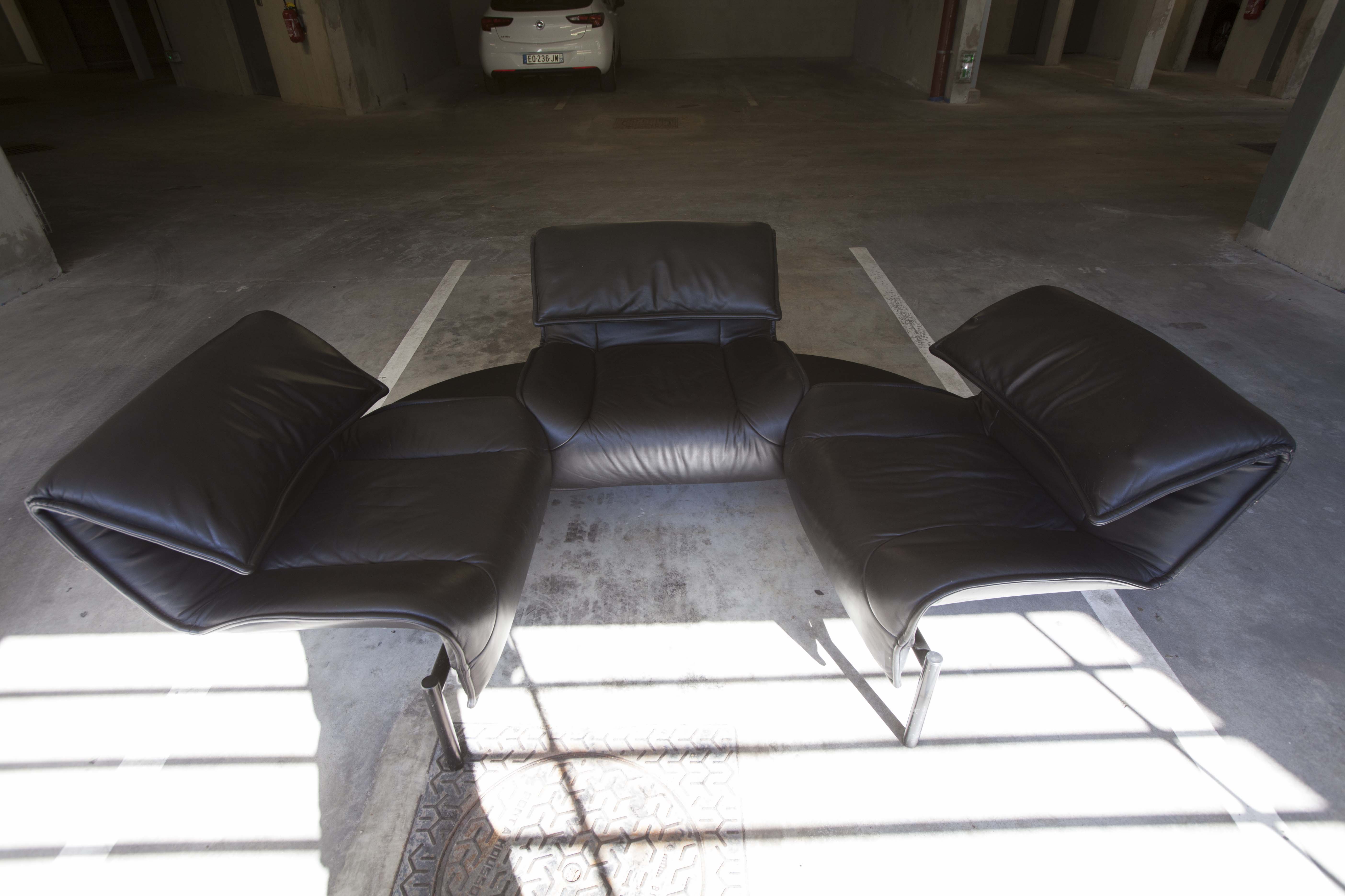 Leather sofa model "Veranda" Vico Magistretti for Cassina