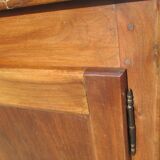 Buffet ancien en noyer massif