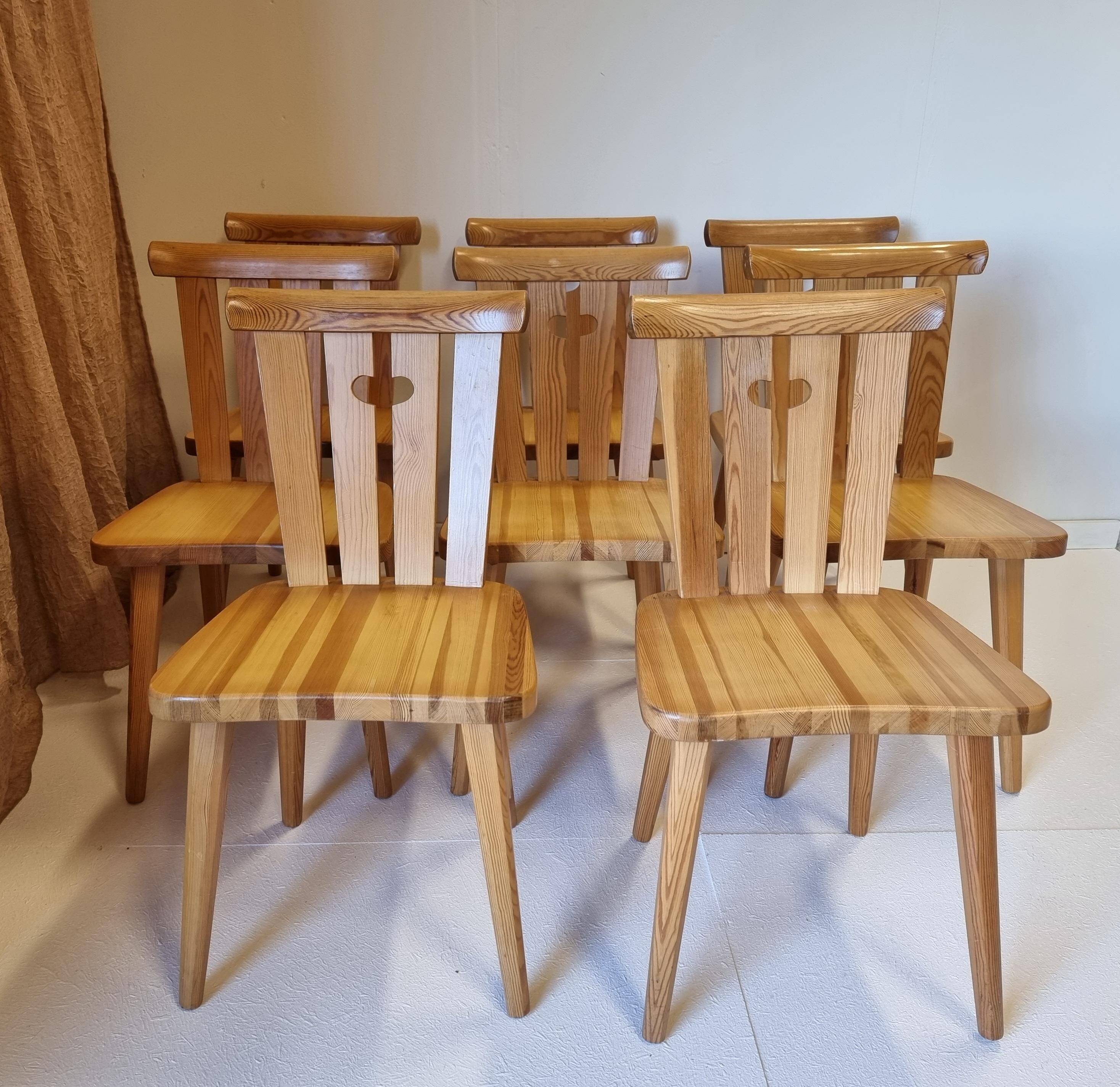Göran Malmvall, Ensemble '8' with pine chairs, Sportstugemöbler / Scandinavian Modernity