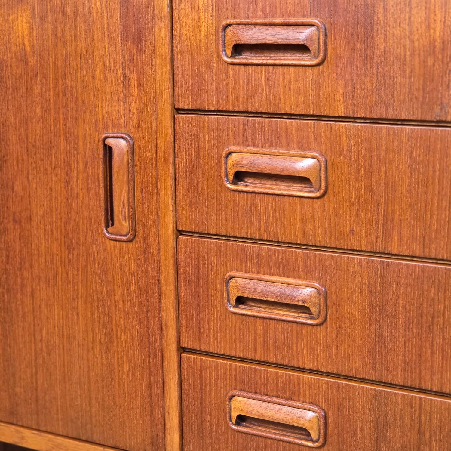 Müsterring Möbel, vintage 1960s teak sideboard 243cm!