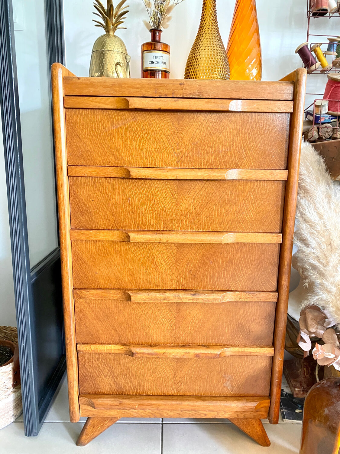 Vintage chest of drawers
