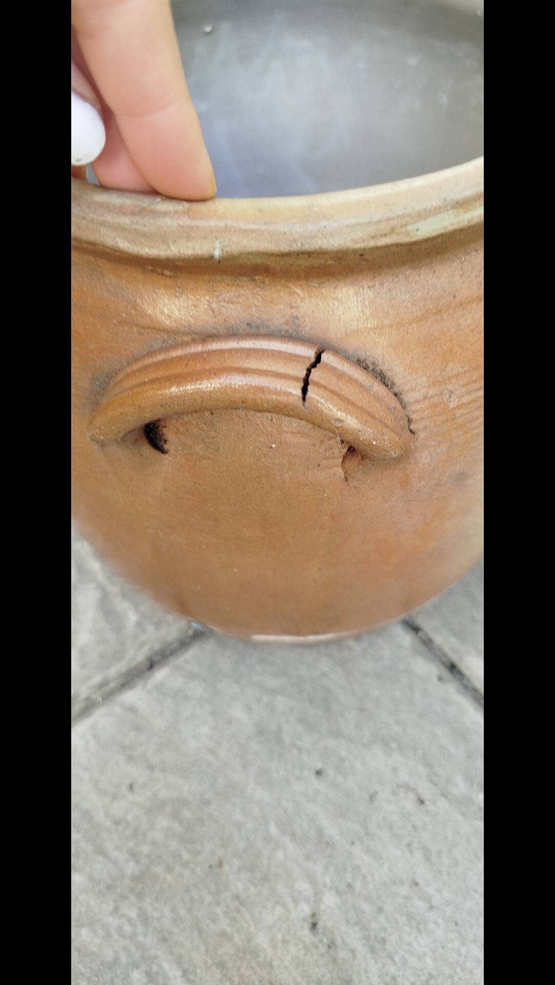 Grease pot