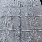 Nappe et 12 serviettes brodées et monogrammées