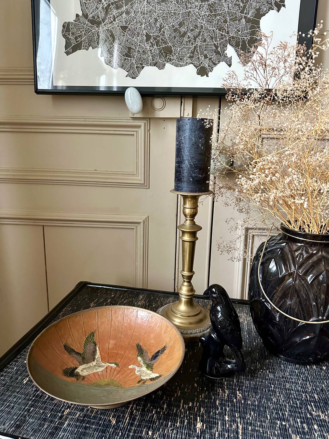 Enameled brass pocket emptier