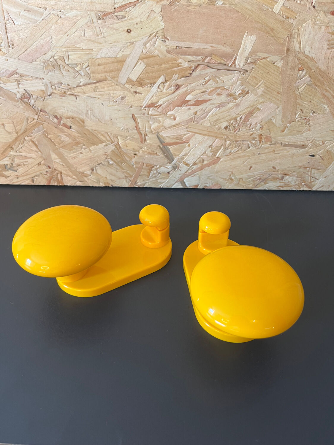 Coat rack yellow hook year 70/80 Italy