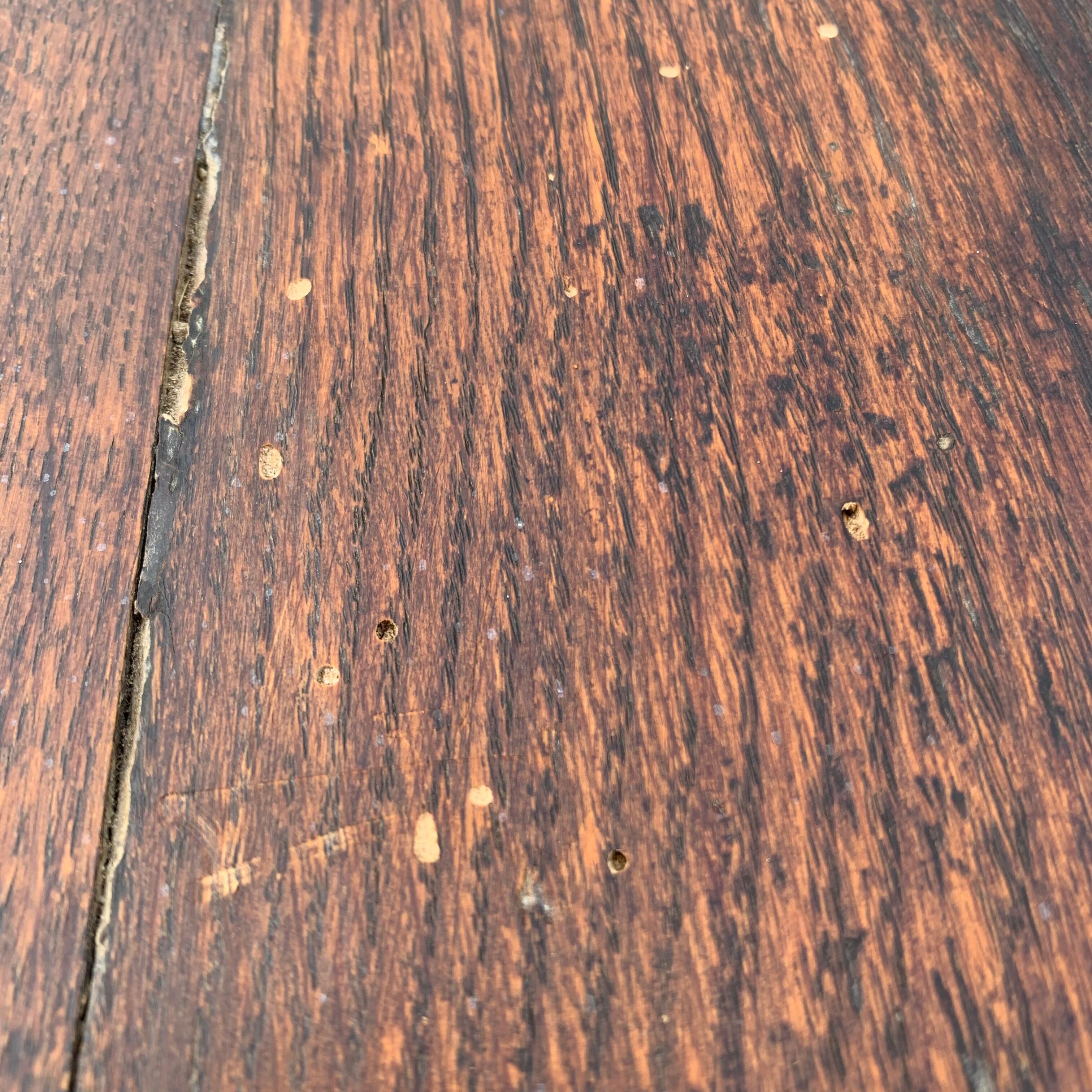 Farm table