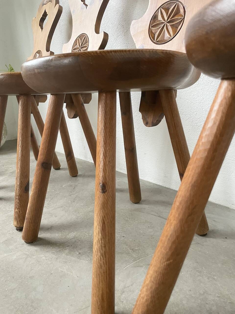Set of 4 Savoyard pine chairs from the 60s