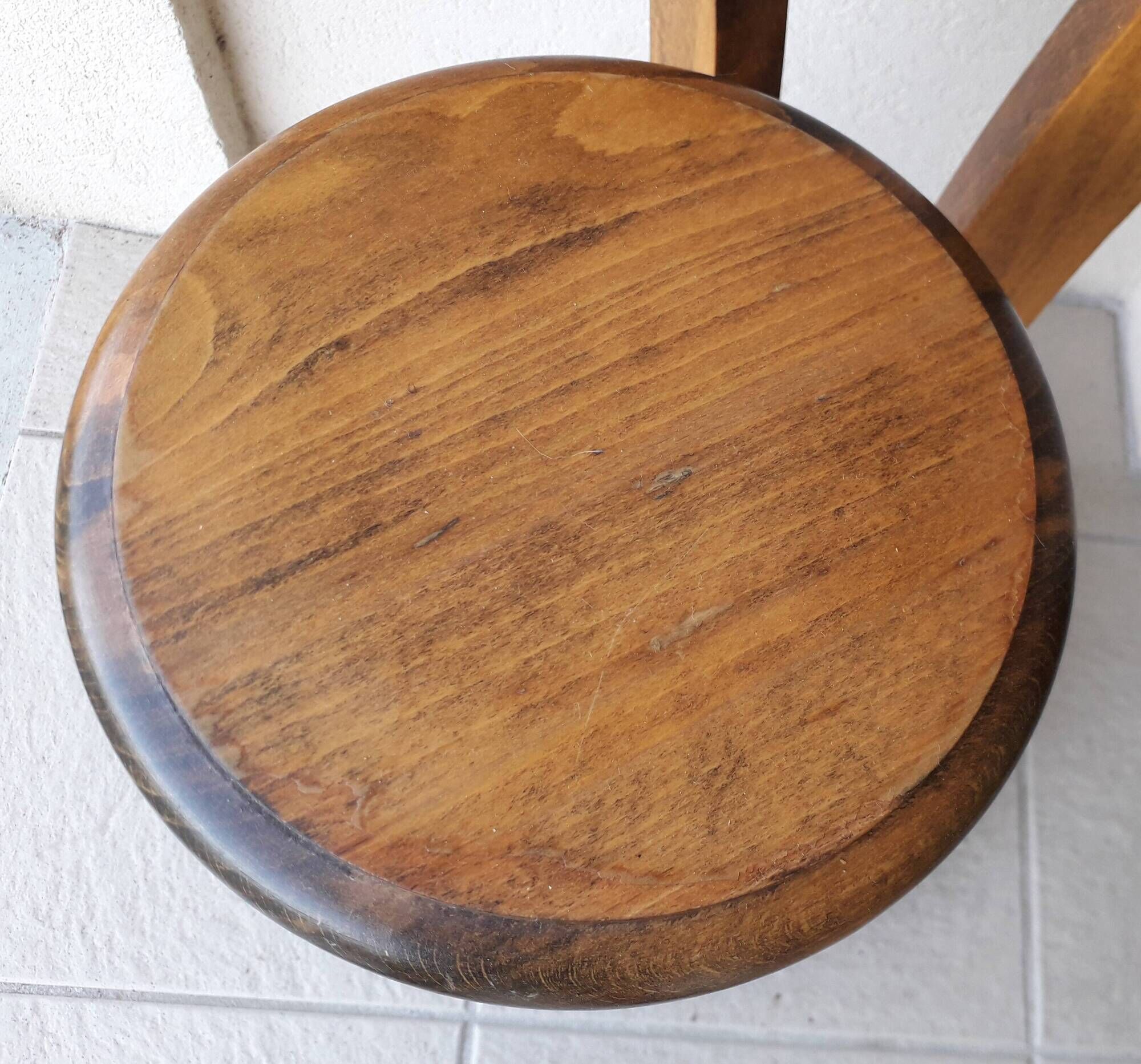 Wooden plant holder