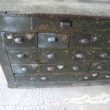 Furniture hardware