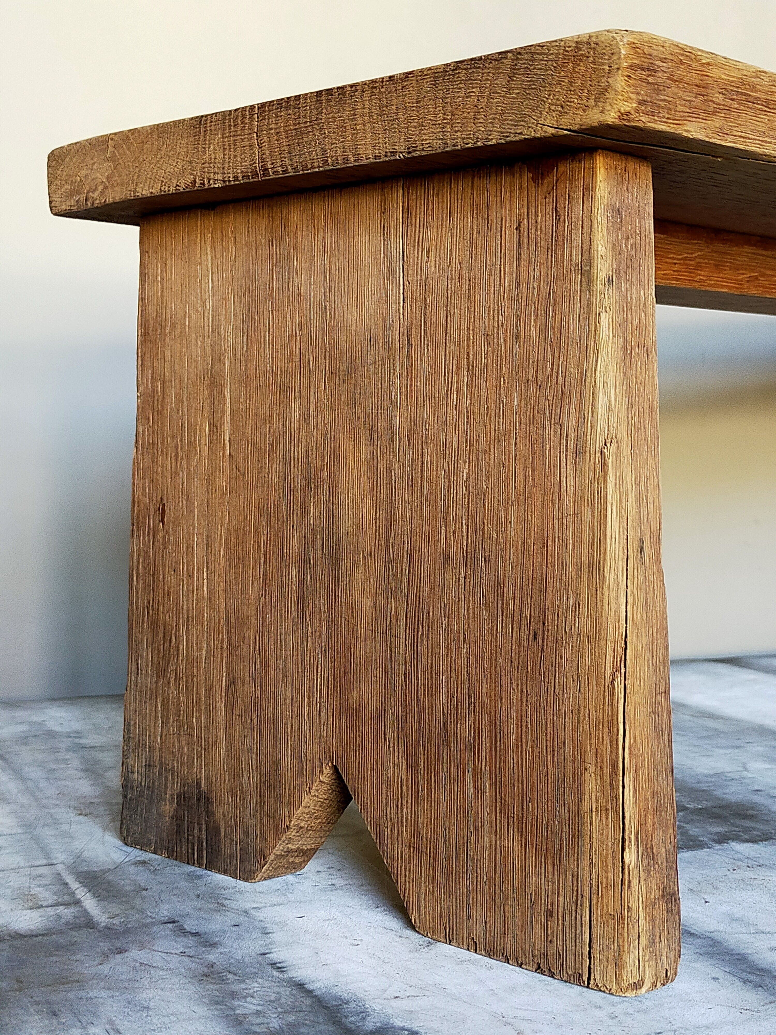 Booster bench Reconstruction in raw solid oak