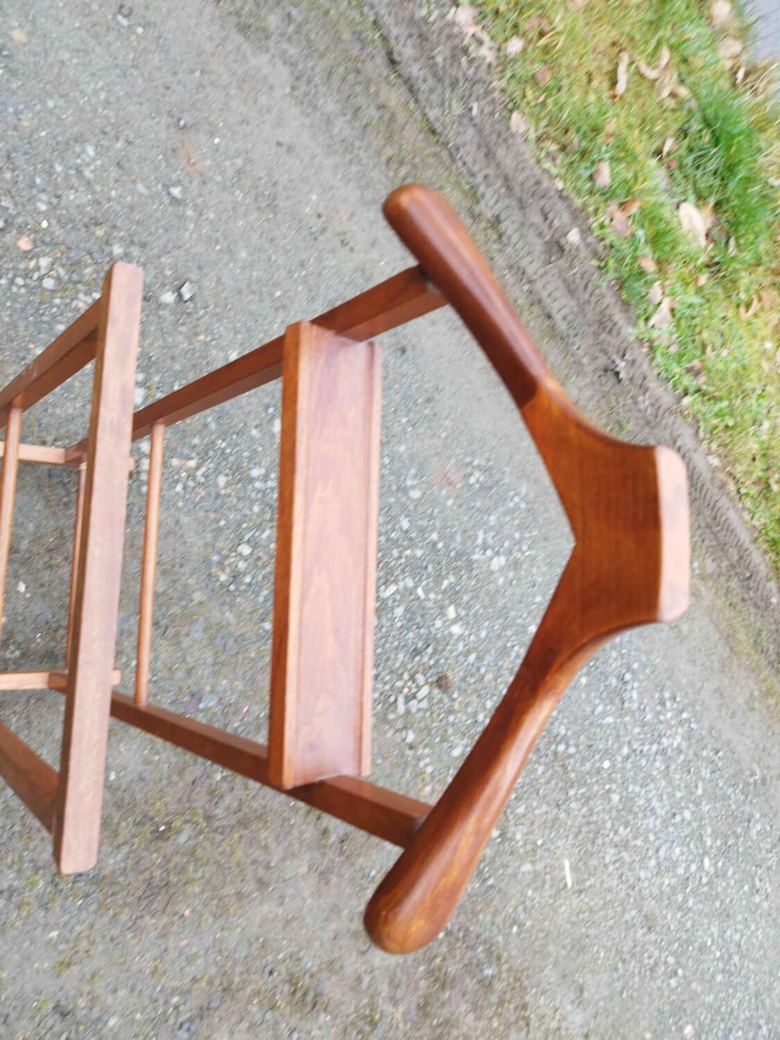 Double wooden night valet