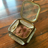 Glass jewelry box