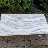 Table basse en marbre et laiton
