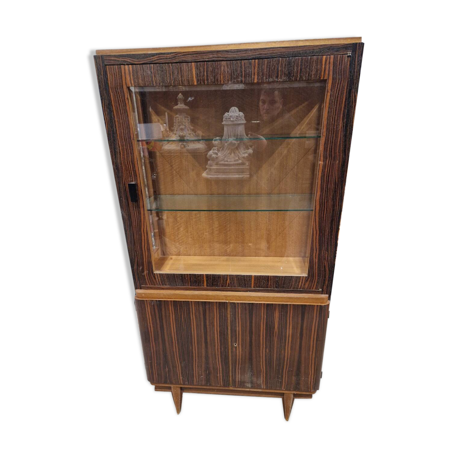 Art Deco shop window