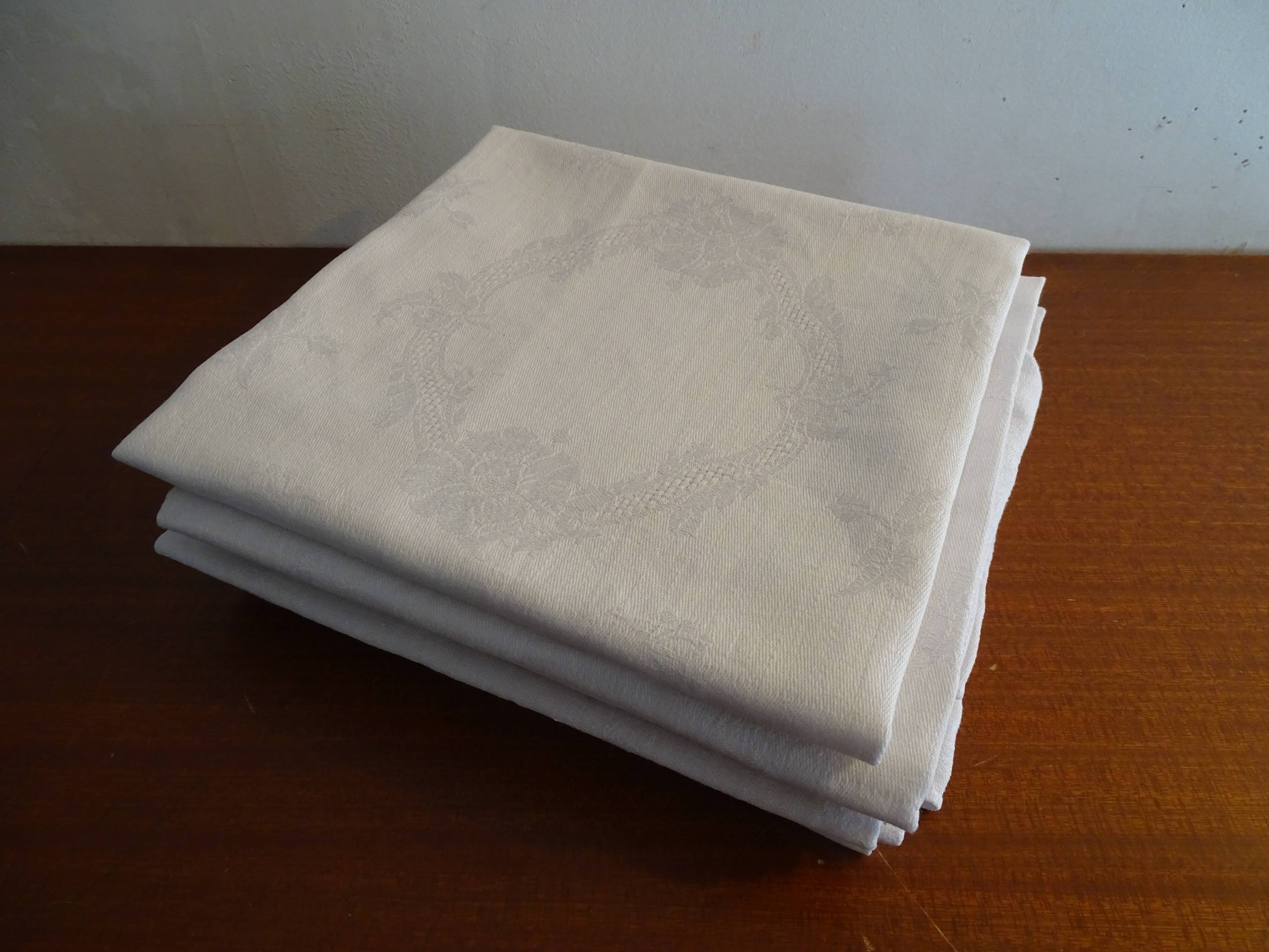 Lot 7 old cotton damask napkins 60 x 64