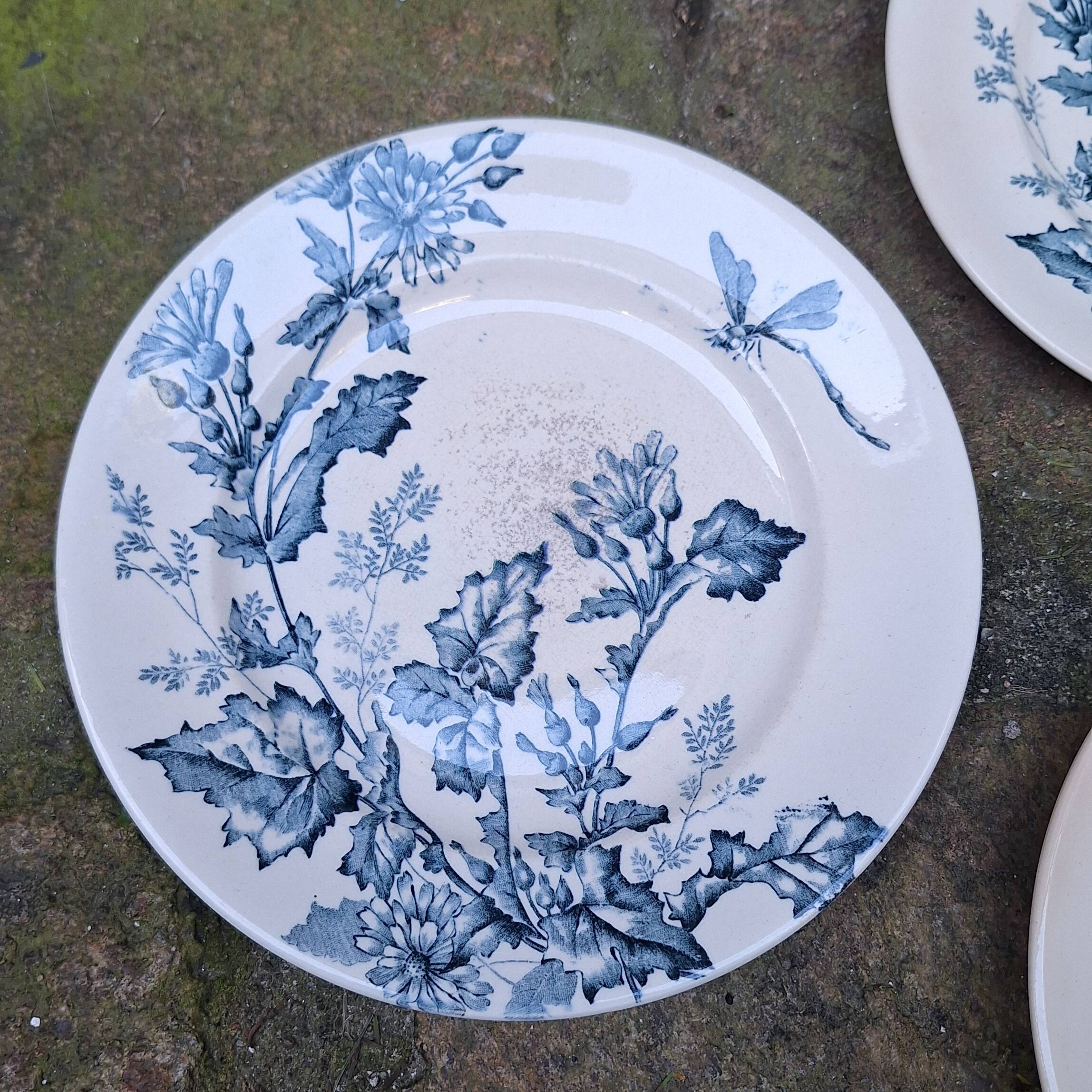 Service set in Longwy earthenware, Terre de fer.